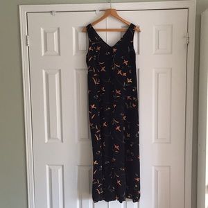 Black sleeveless summer dress